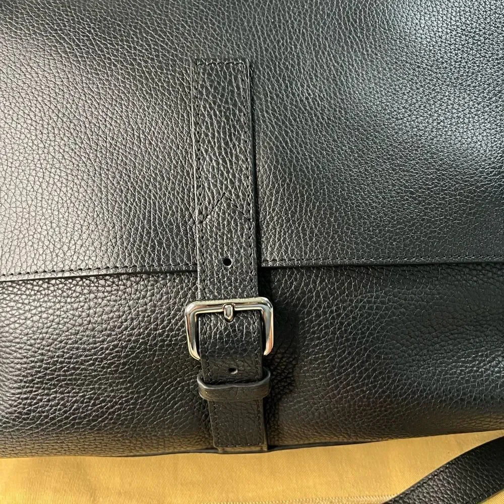 LOUIS vuitton marius taurillon leather messenger bag